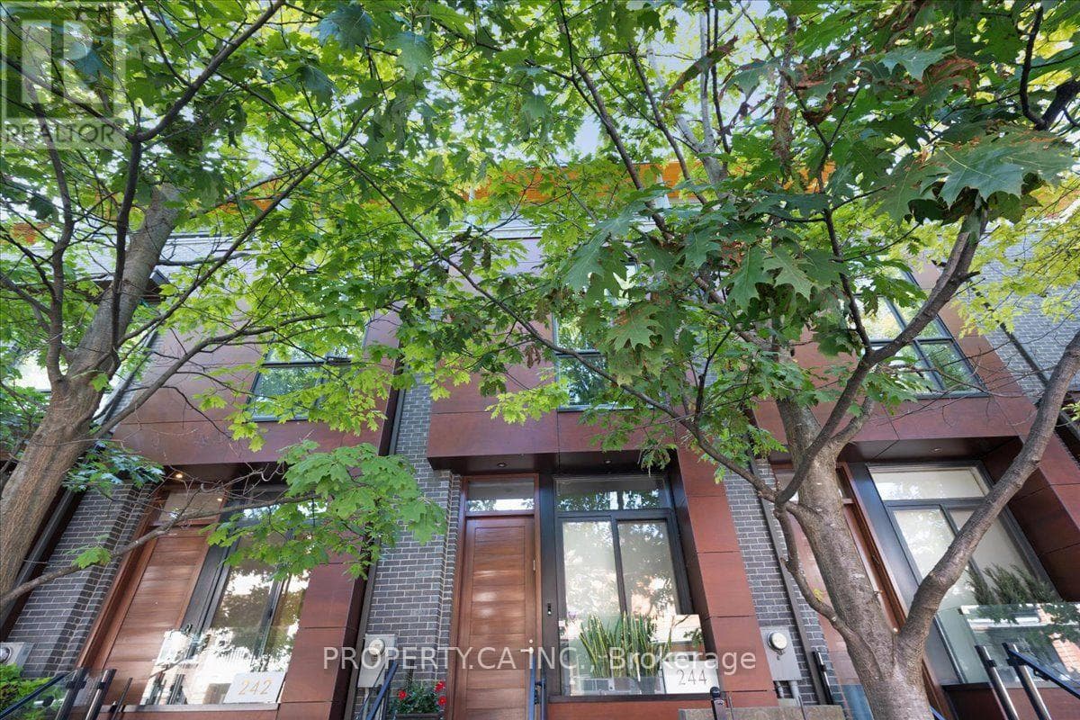 Photo of 244 MANNING AVENUE