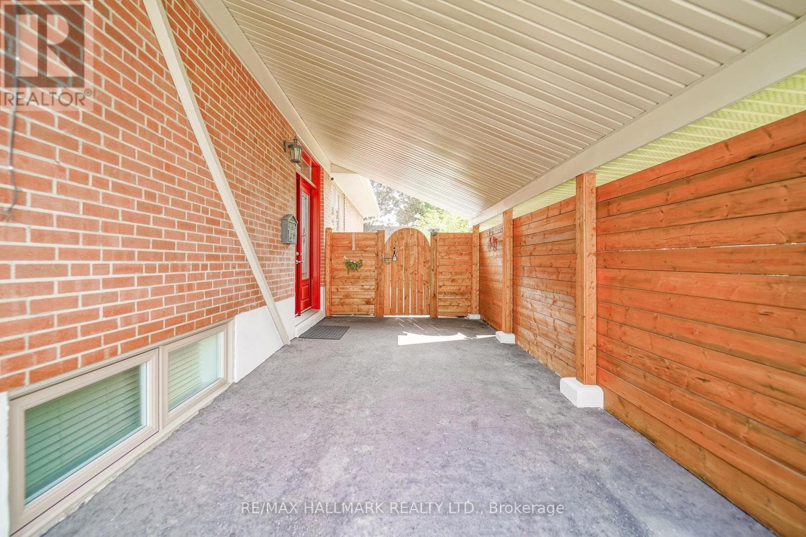 Photo of 31 WISHING WELL DRIVE