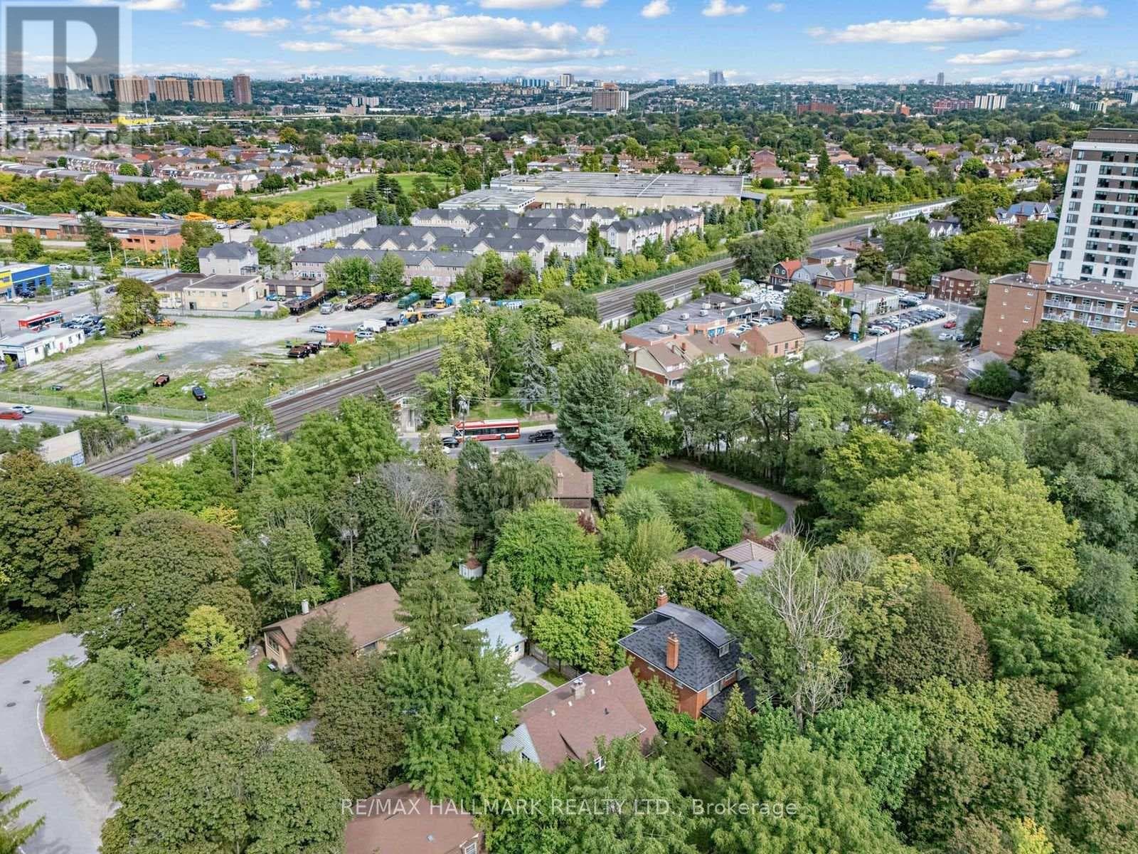 Photo of 7 HUMBERVIEW CRESCENT