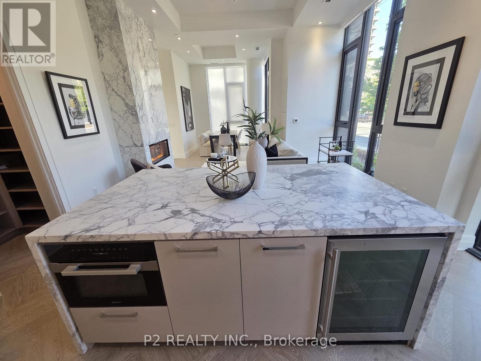 Photo of 102 - 2 FOREST HILL ROAD