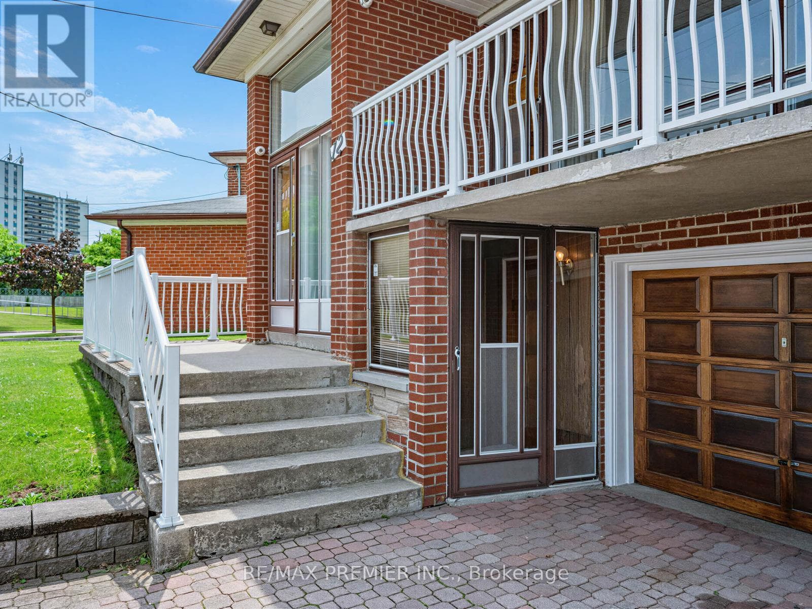 Photo of 12 GOLDCREST BOULEVARD