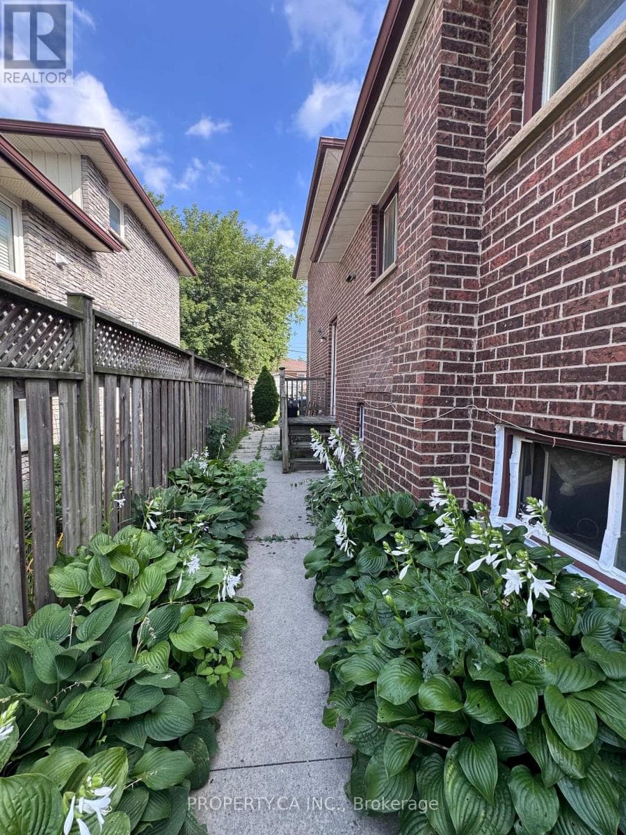 Photo of 11 NANCY MCCREDIE DRIVE
