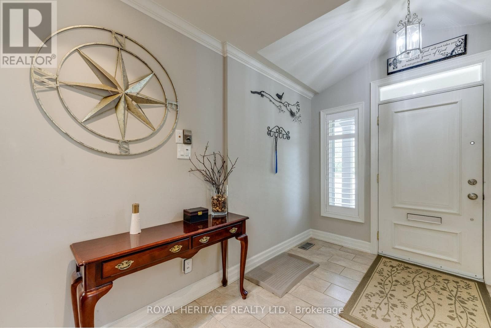 Photo of 8 CHANTREY COURT