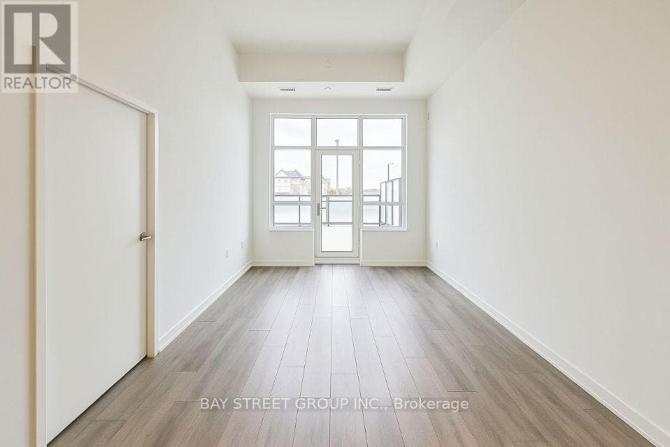 Photo of 130 - 395 DUNDAS STREET W