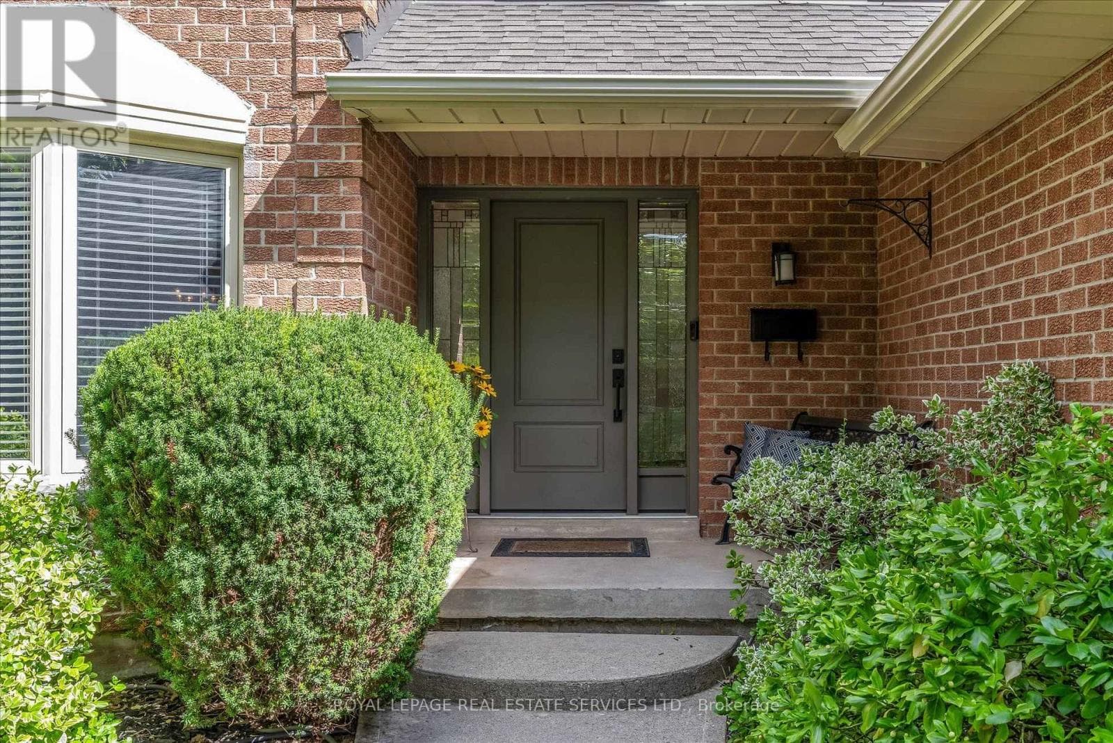 Photo of 1075 MAYFAIR ROAD