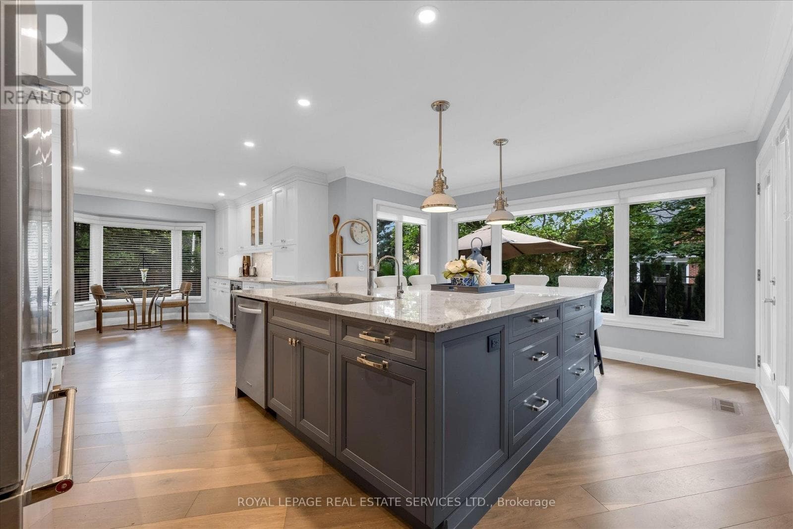Photo of 1075 MAYFAIR ROAD