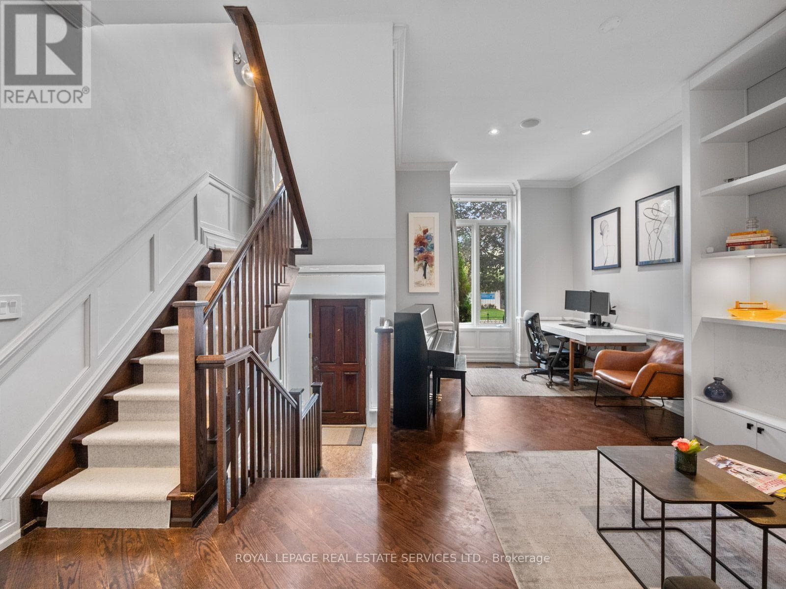 Photo of 4 - 276 SPADINA ROAD