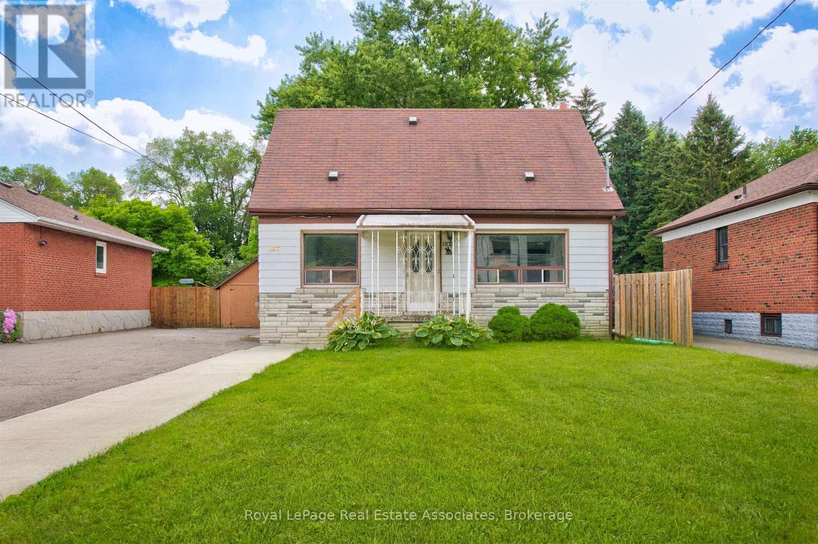 Photo of 1072 ORCHARD ROAD