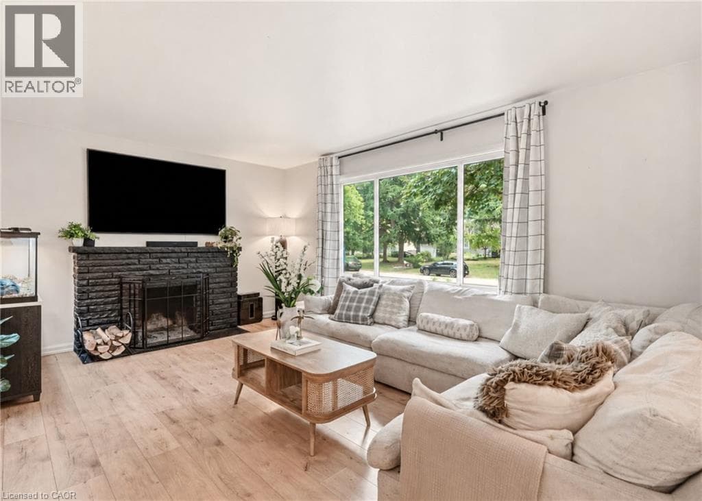 Photo of 271 LINDEN Avenue