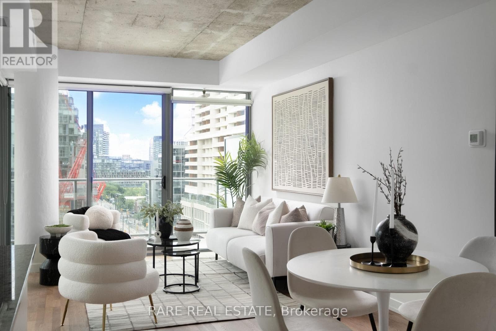 Photo of 919 - 95 BATHURST STREET