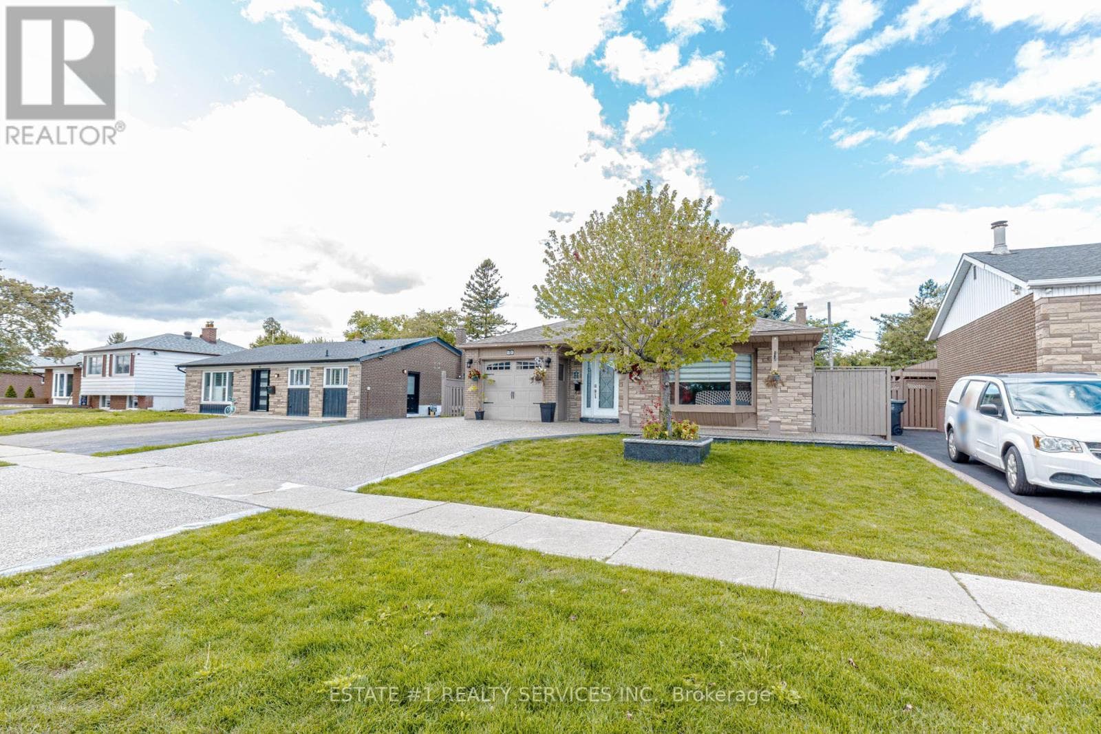 Photo of 80 ADDINGTON CRESCENT