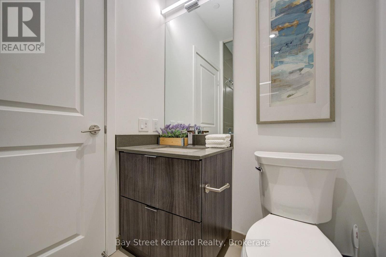 395 Bloor St E #2808