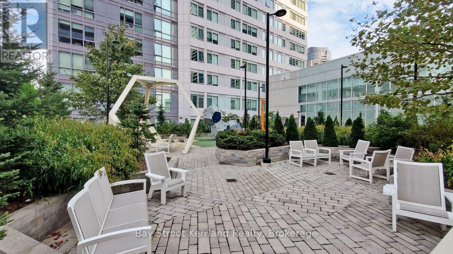 4065 Confederation Parkway #402