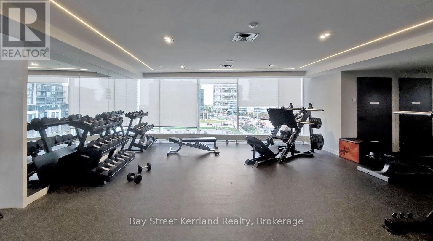 4065 Confederation Parkway #402
