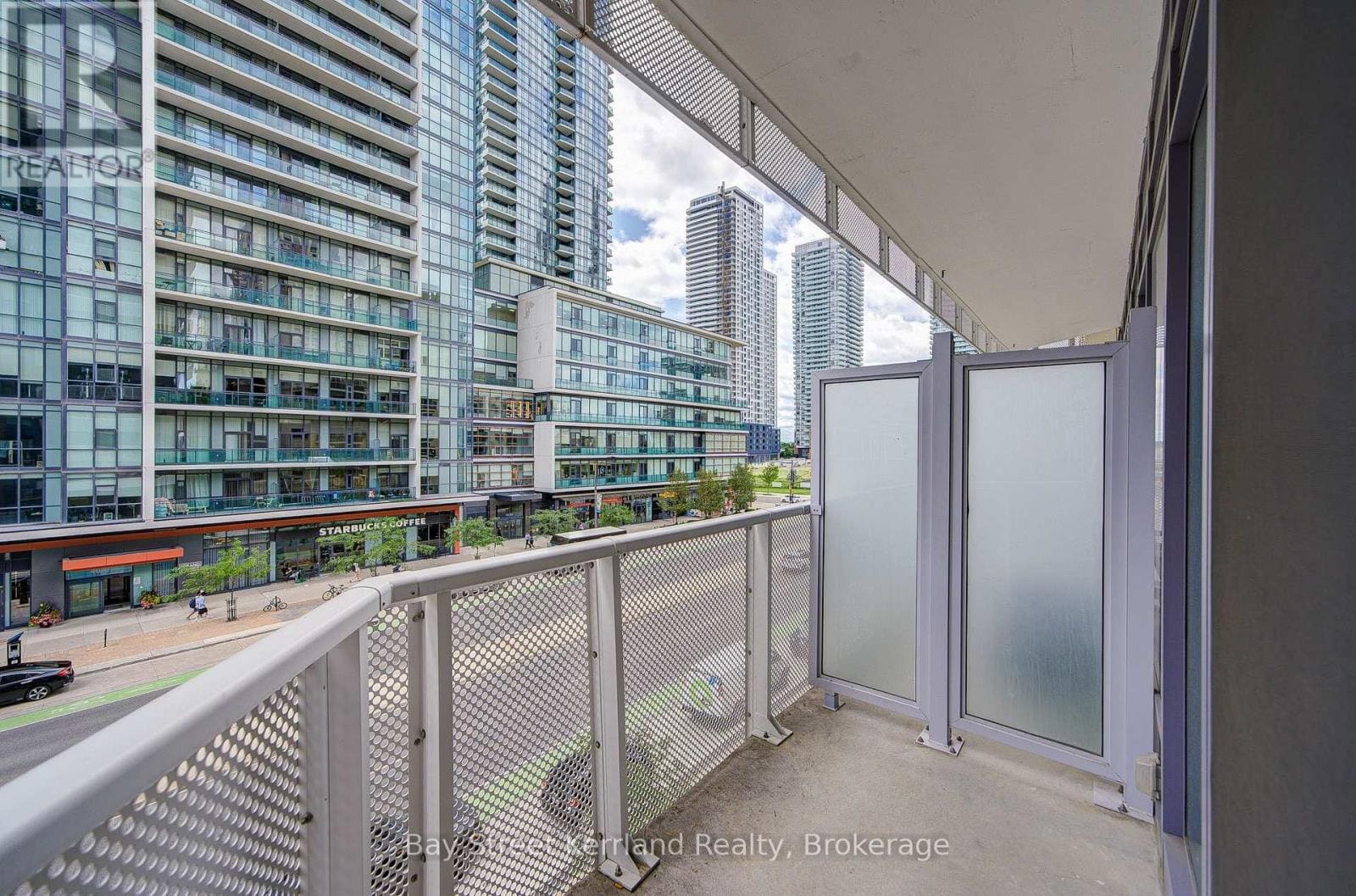 4065 Confederation Parkway #402