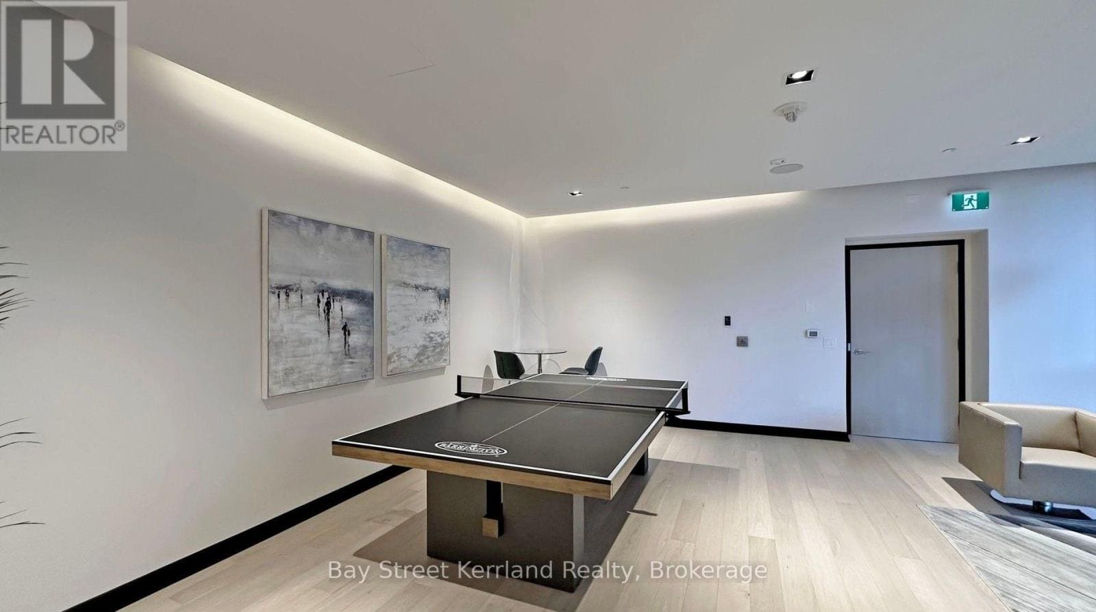 395 Bloor St E #2808